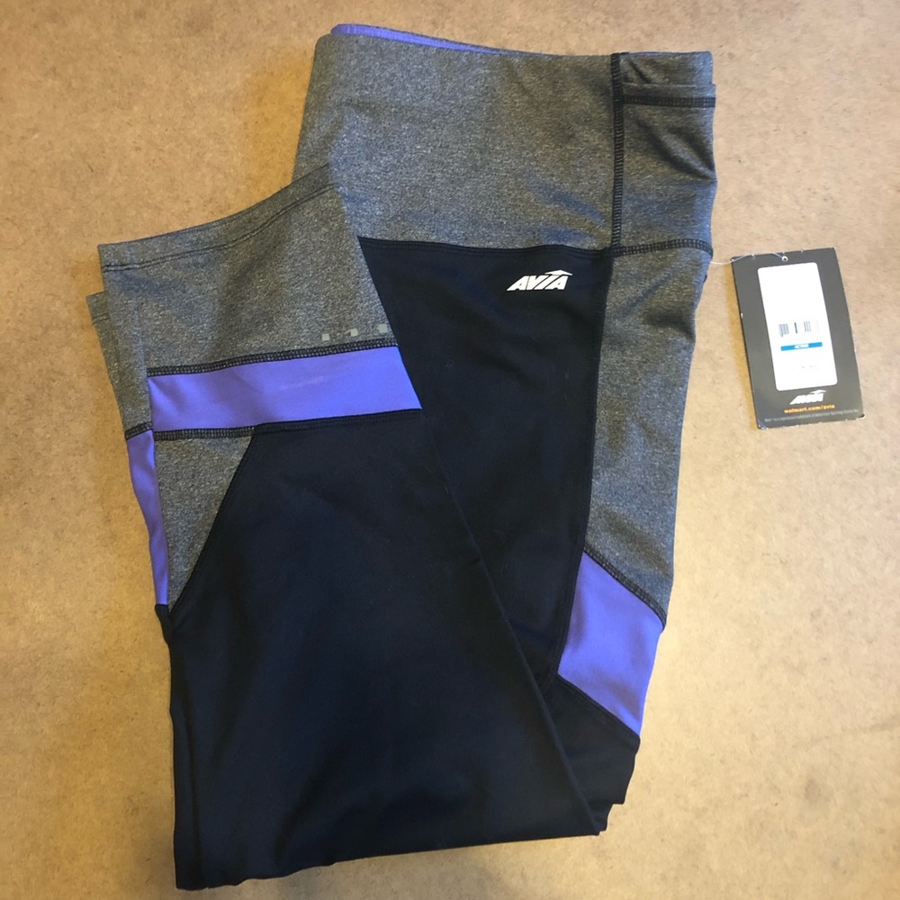 Avia 2x crop workout leggings